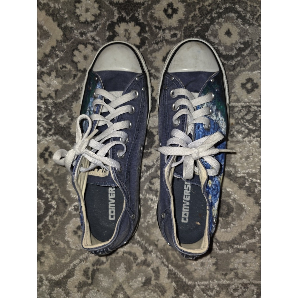 Converse Womens Shoes. Size 8. Low Top. Athletic, Academia, Leasure, Casual,...